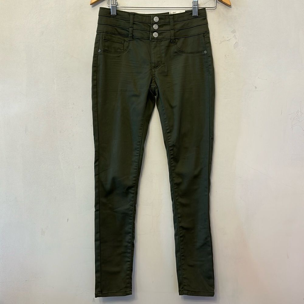 Mudd olive high rise adjustable waist triple stack jeggings Size 14 New